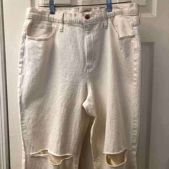 Universal Thread NWT Women's Cut Knee Off White Jeans Size 14 Vintage Straight - Picture 11 of 16